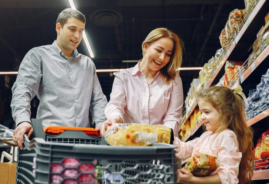 Dicas Práticas para Economizar em Compras Mensais